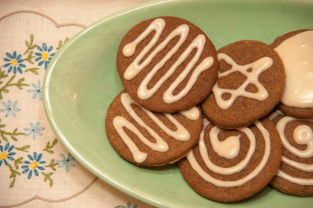 ginger snaps with juniper berry icing